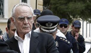 Гръцки ексминистър получавал торби с пари по тъмно