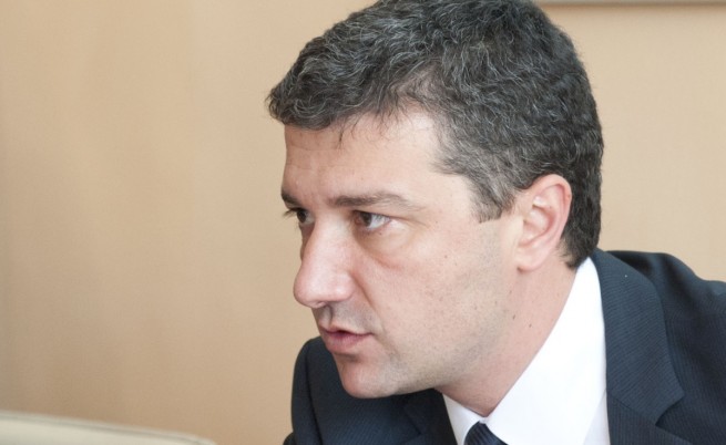 Стойнев: Дано Плевнелиев се срещне с Чобанов преди ветото