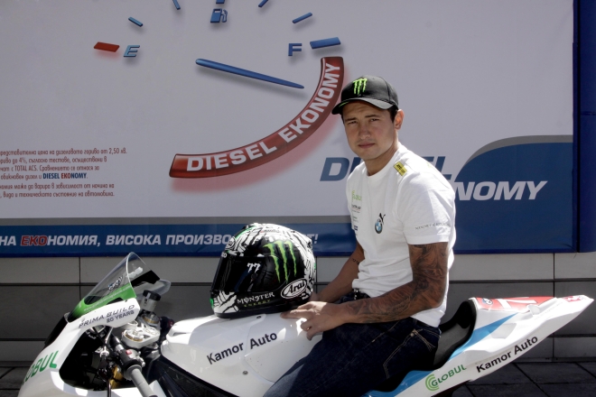 Бензиностанции ЕКО станаха официален партньор на суперзвездата на българския мотоциклетизъм Мартин Чой