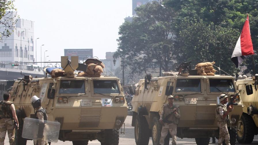 24 египетски полицаи убити при засада в Синай