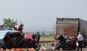 Не виждам каква отговорност трябва да понася някой, освен румънският шофьор, който е единственият виновник за това произшествие, смята транспортният министър