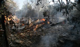 Пожар бушува вчера във вилната зона "7 километър" край Стара Загора