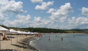 Двама души се удавиха на централния плаж в Ахтопол