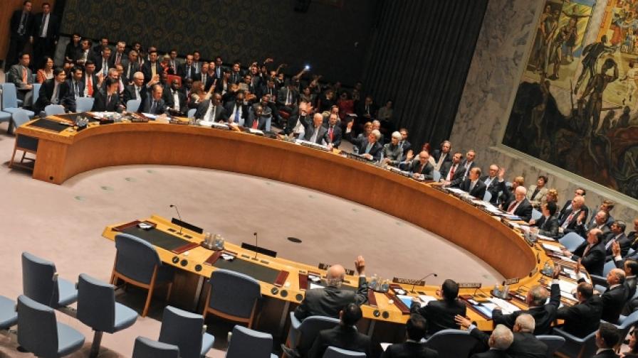 Съветът за сигурност на ООН единодушно гласува снощи резолюция за обезопасяването и унищожаването на арсенала от химически оръжия на сирийския режим на Башар ал Асад