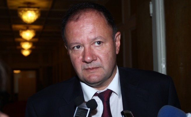 Михаил Миков: Станишев предложи конгрес през юли