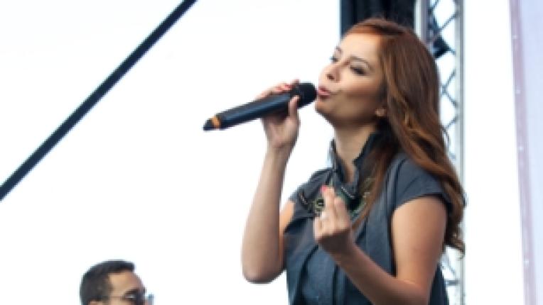  Вижте прелестното семейство на Виктория Терзийска 