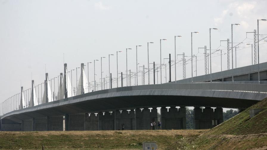 Инженер: Дефектите по "Дунав мост-2" не са сериозни