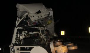 Тежка катастрофа между два тира затвори пътя Русе-Бяла