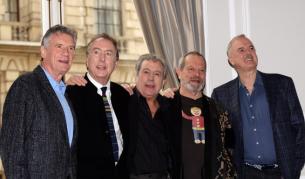 Майкъл Палин, Ерик Айдъл, Тери Джоунс, Тери Гилиам и Джон Клийз