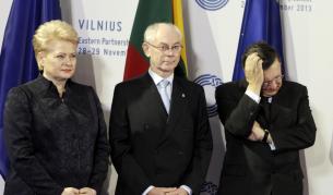 Президентът на Литва Далия Грибаускайте, председателят на Европейския съвет Херман ван Ромпой и председателят на ЕК Жозе Барозу