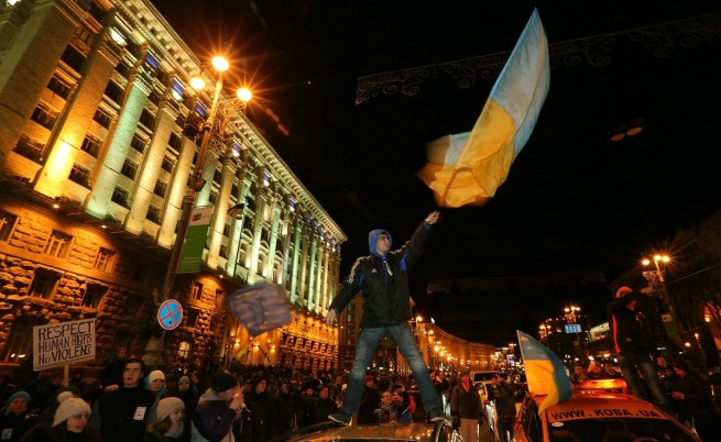 Поредна нощ на протести в Украйна