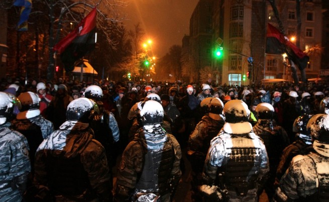 Полицията премахна барикадите в Киев