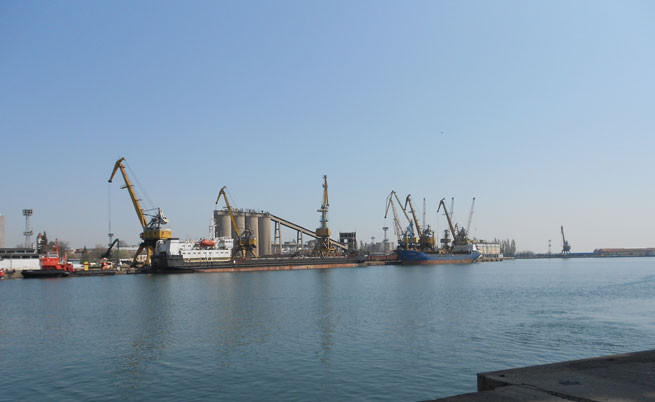 Съкратени са всички работници в бургаската корабостроителница