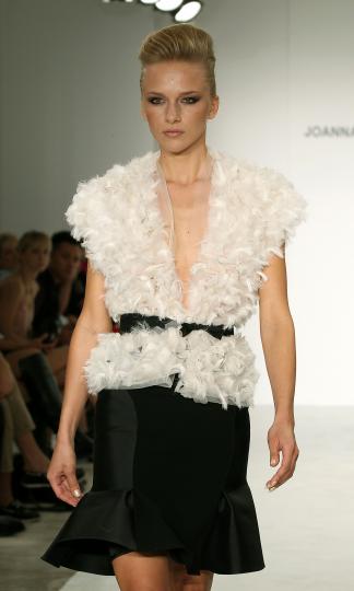 Тенденции пролет/лято 2012 - черно&бяло - снимка 101