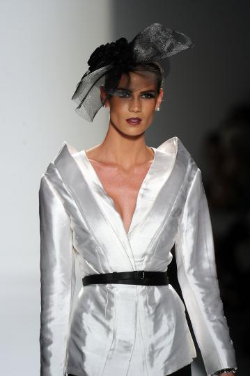 Тенденции пролет/лято 2012 - черно&бяло - снимка 66