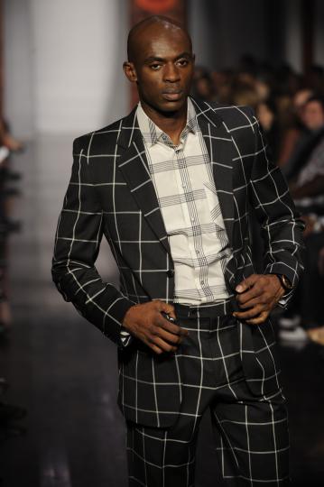 Тенденции пролет/лято 2012 - черно&бяло - снимка 54