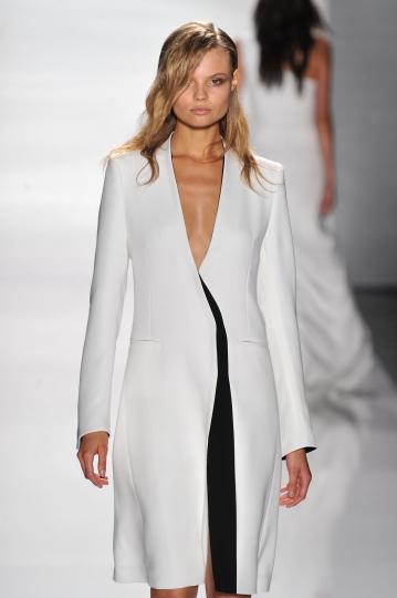 Тенденции пролет/лято 2012 - черно&бяло - снимка 51