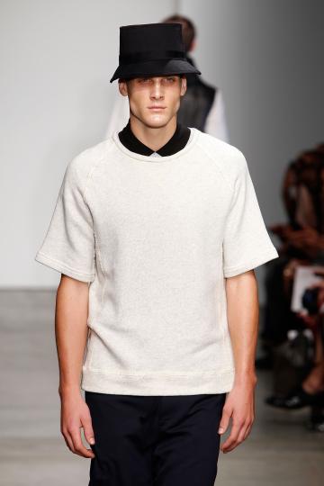 Тенденции пролет/лято 2012 - черно&бяло - снимка 37