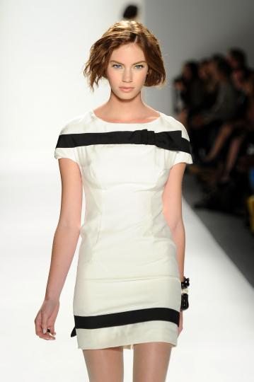 Тенденции пролет/лято 2012 - черно&бяло - снимка 18