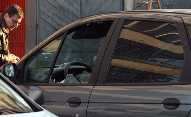 Мъж и жена разстреляни на паркинг във Варна