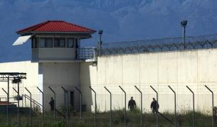 Гърция ще строи по-строг затвор за терористи